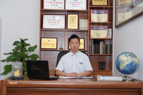 豐雷益門窗營銷總監謝永鈞：奮力沖刺，確保出色完成年終目標