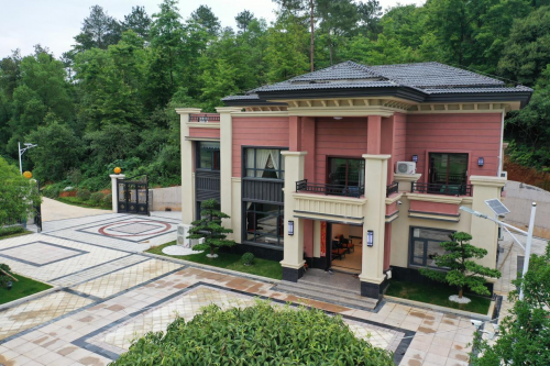 農村自建房，這才是爸媽喜歡的養老別墅，典雅大氣又好住