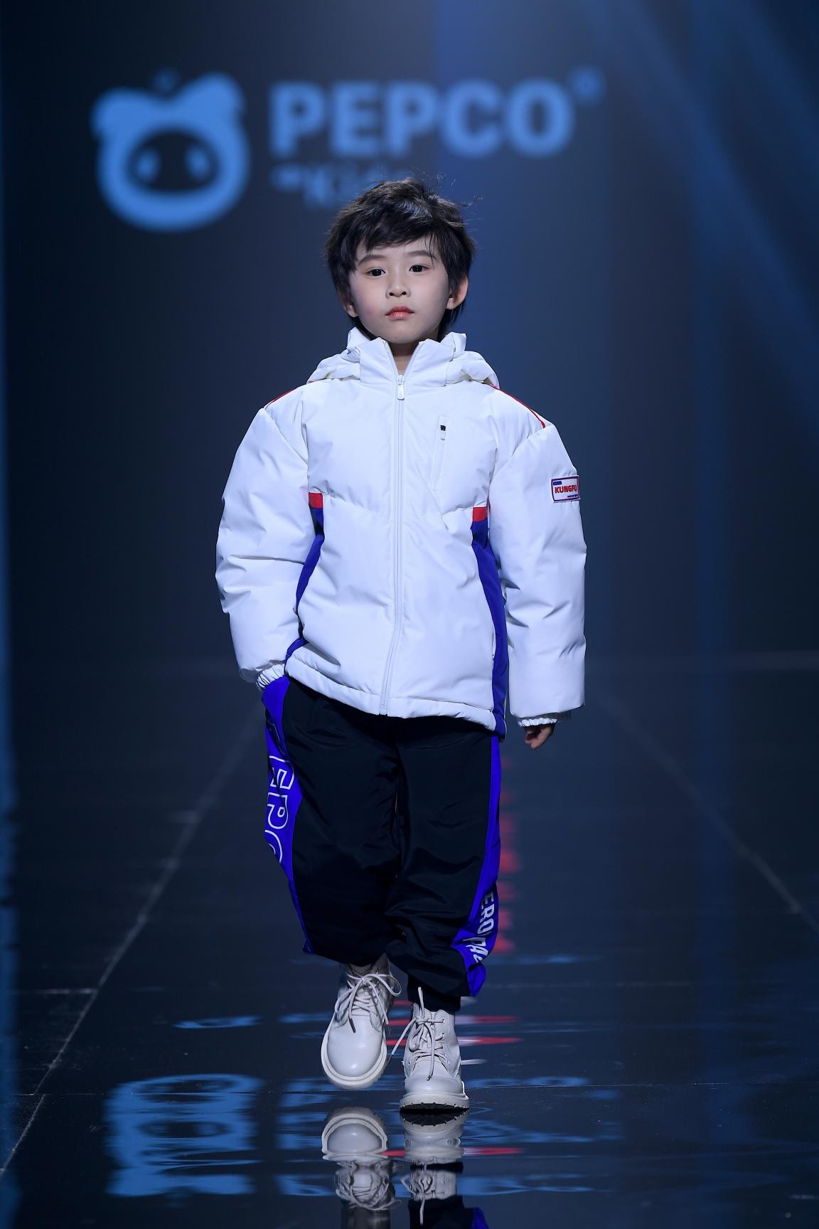 小豬班納時(shí)尚發(fā)布會(huì)盛大開(kāi)幕，品牌戰(zhàn)略升級(jí)型潮煥新