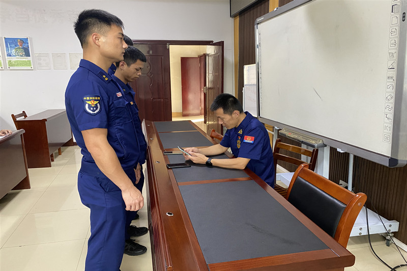 柳州市城中區(qū)消防救援大隊(duì)四項(xiàng)舉措全面推進(jìn)&ldquo;創(chuàng)九無、保穩(wěn)定&rdquo;活動(dòng)