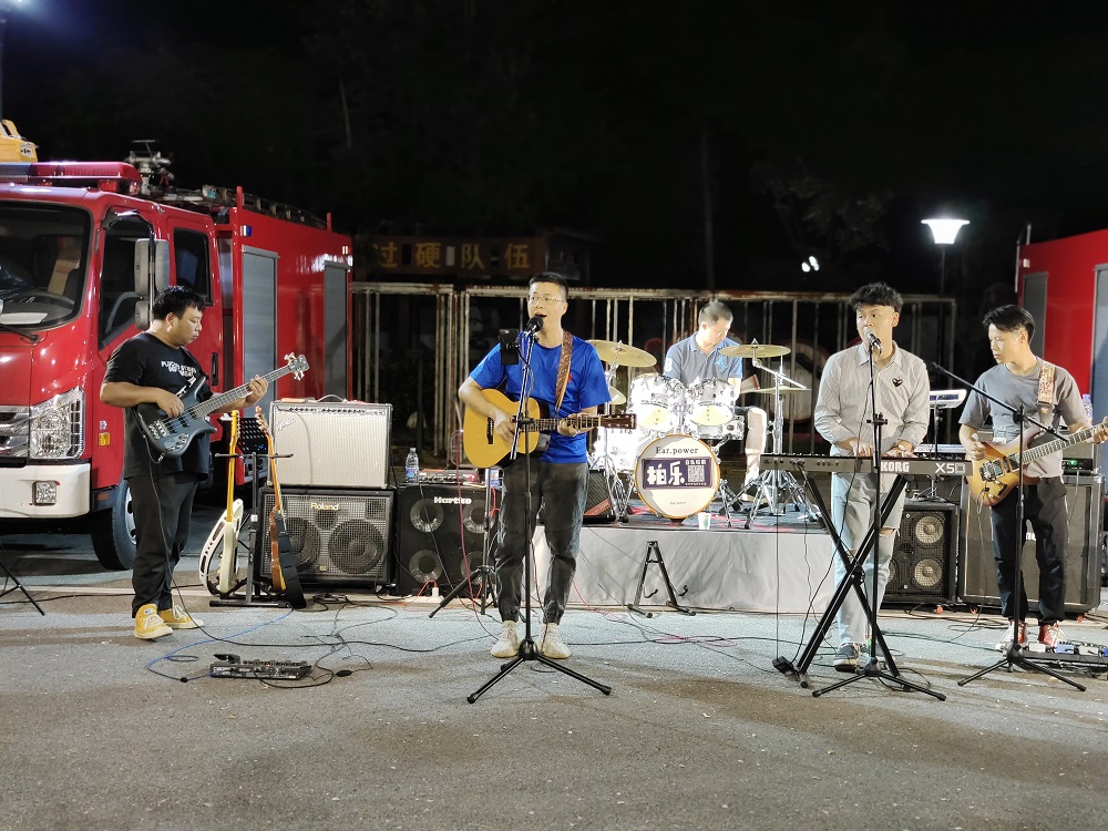 鹿寨大隊舉辦中秋節&ldquo;守望&bull;思親&rdquo;音樂會