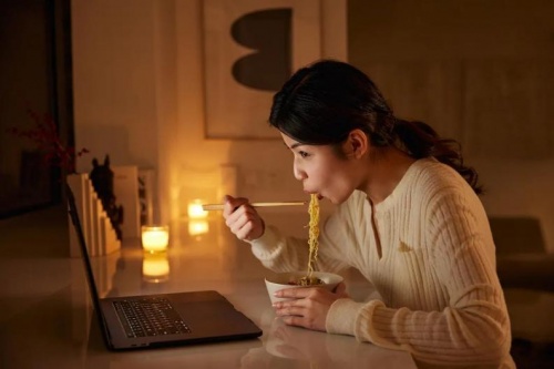 一個人也要好好吃飯，那些被封印的廚藝都因TA而被解鎖