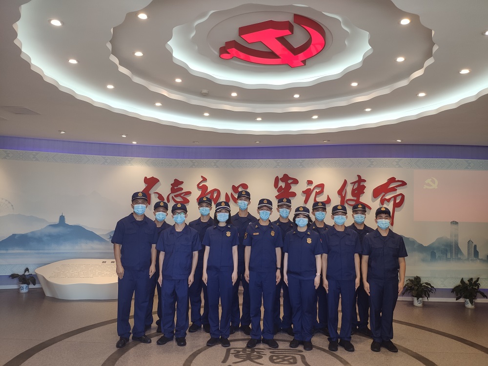 柳州市城中區消防救援大隊開展&ldquo;堅守火熱初心，擔當神圣使命&rdquo;主題黨日活動