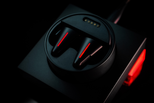 怒喵科技 CYBERBLADE 黑武士版本曝光，李楠表示不發售