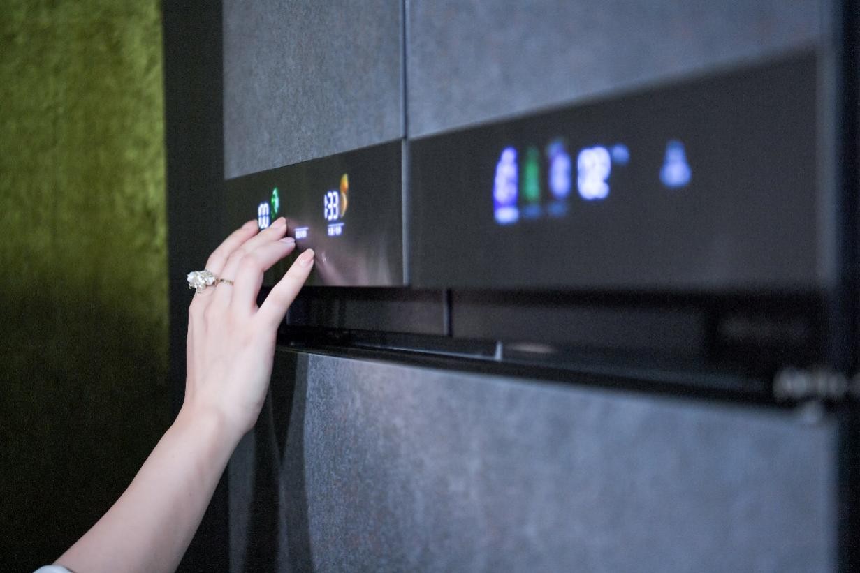 &ldquo;3D 無縫純嵌&rdquo;讓縫隙消失，COLMO 高定純嵌冰箱引領高定廚居新美學