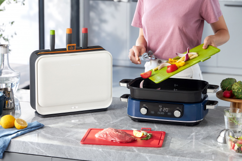 健康快捷如何兼顧？摩飛三代消毒刀架迎合年輕需求再升級(jí)