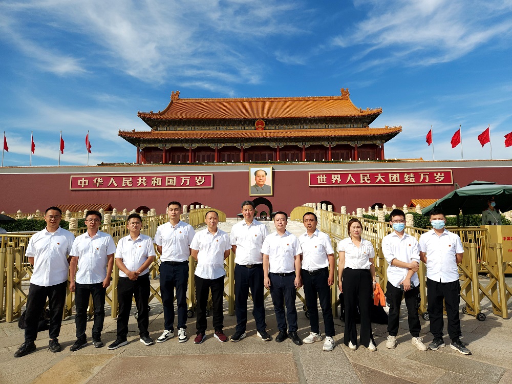 中鐵二局裝修公司北京籌備組開展&ldquo;喜迎二十大 永遠跟黨走 奮進新征程&rdquo;青年精神素養提升工程主題團日活動