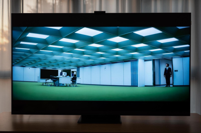 拗不過父母，電視換新不換品牌，只怪它實力太強勁