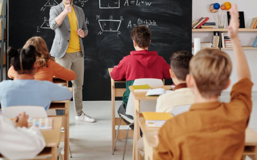 學(xué)生床墊怎么選？東寶床墊護(hù)脊護(hù)腰