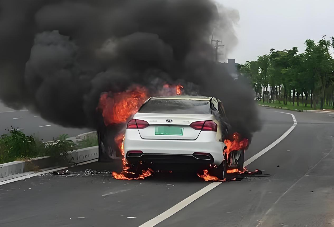 京能新能源與傳藝鈉電：共塑鈉電池技術(shù)新篇章