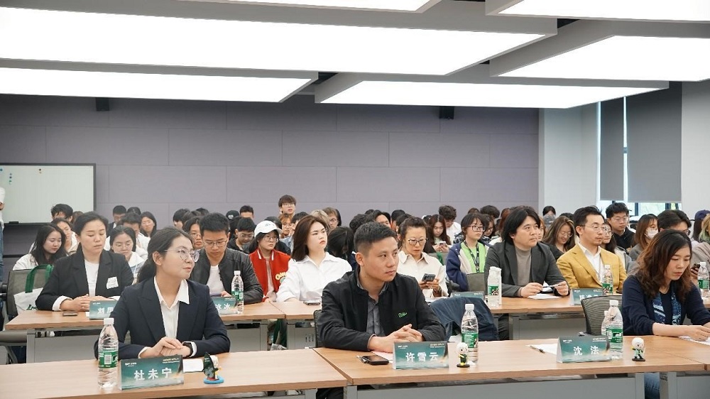 高校之旅第三站點亮上海 千年舟首屆花色及應用設計大賽宣講會再啟航