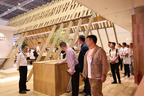 推廣高端地板標準 打造中國高端品牌  | 天格呼吁中國地板品牌共創行業高質量發展