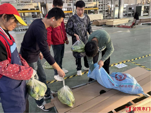 浙江金凱門業：深秋玉米遞暖意，守護每一位堅守者