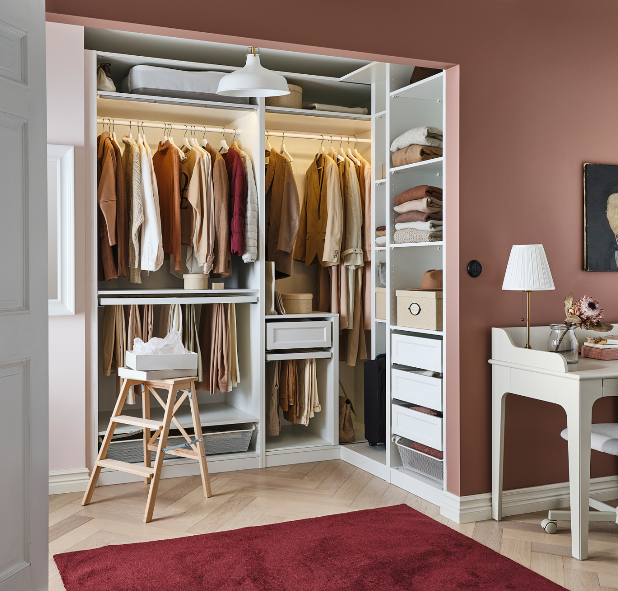 衣柜既要好看又要能裝？年輕人家裝衣柜認準這些顏值實用兼?zhèn)涞钠放? title=